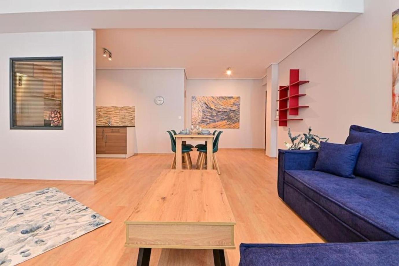 Cozy Apartment Located On Piraeus Port Area- Kültér fotó