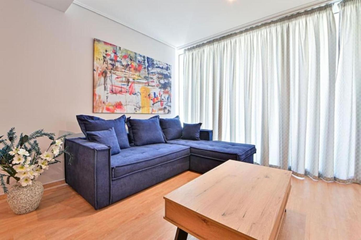 Cozy Apartment Located On Piraeus Port Area- Kültér fotó