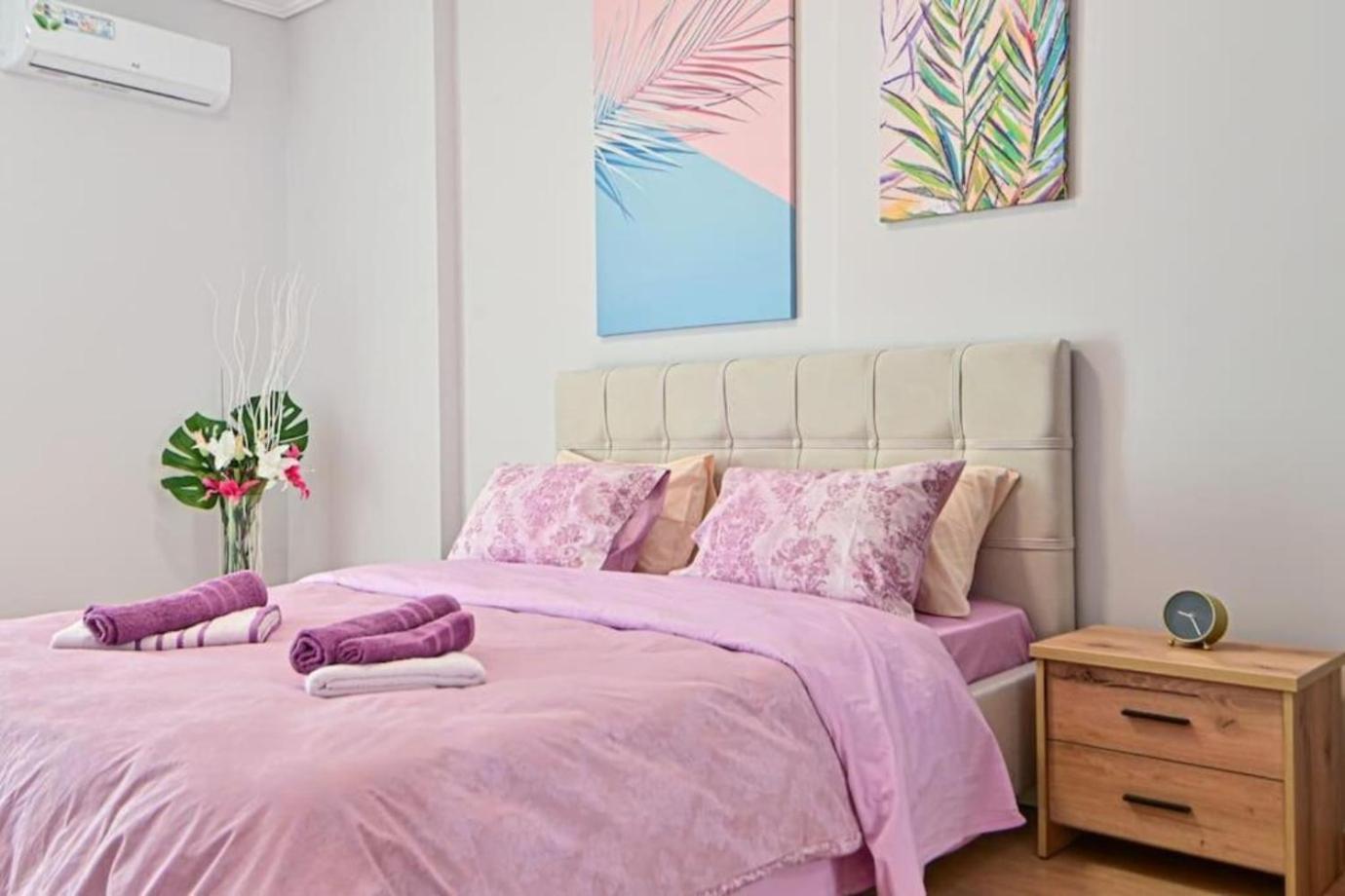 Cozy Apartment Located On Piraeus Port Area- Kültér fotó
